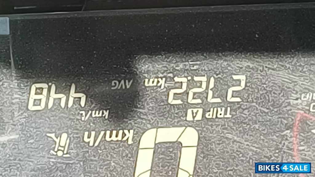 Red Honda CB300F Deluxe Pro