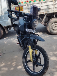 Suzuki GS 150R 2012 Model