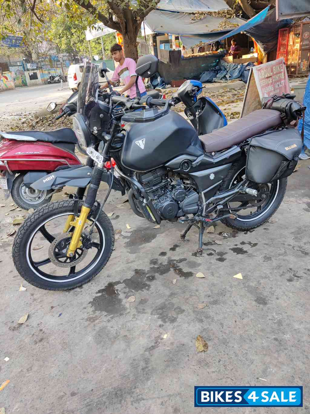 Suzuki GS 150R