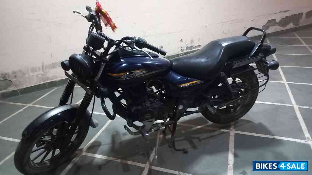 Bajaj Avenger Street 150