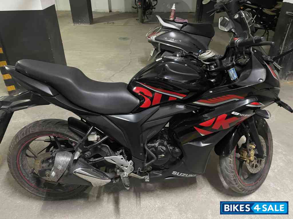 Suzuki Gixxer SF