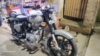Gun Metal Gray Royal Enfield Classic 350 Dual Channel BS6