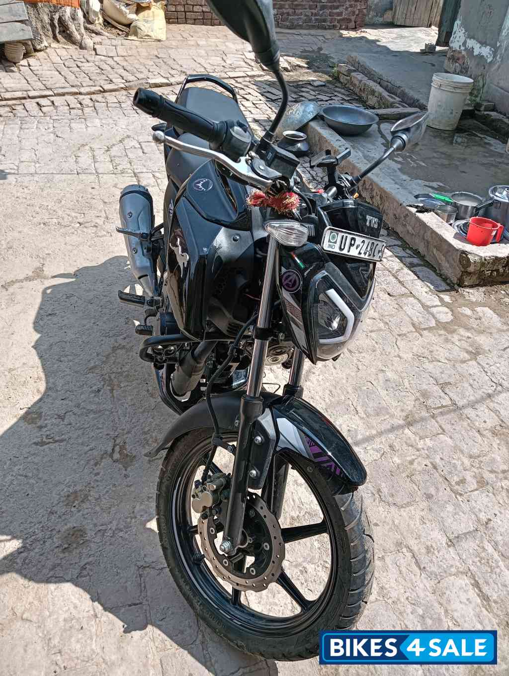 TVS Raider 125 Marvel Super Squad Edition