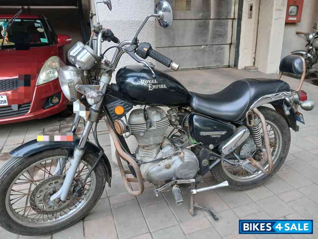 Black Royal Enfield Thunderbird TwinSpark 350 Black Royal Enfield Thunderbird TwinSpark 350