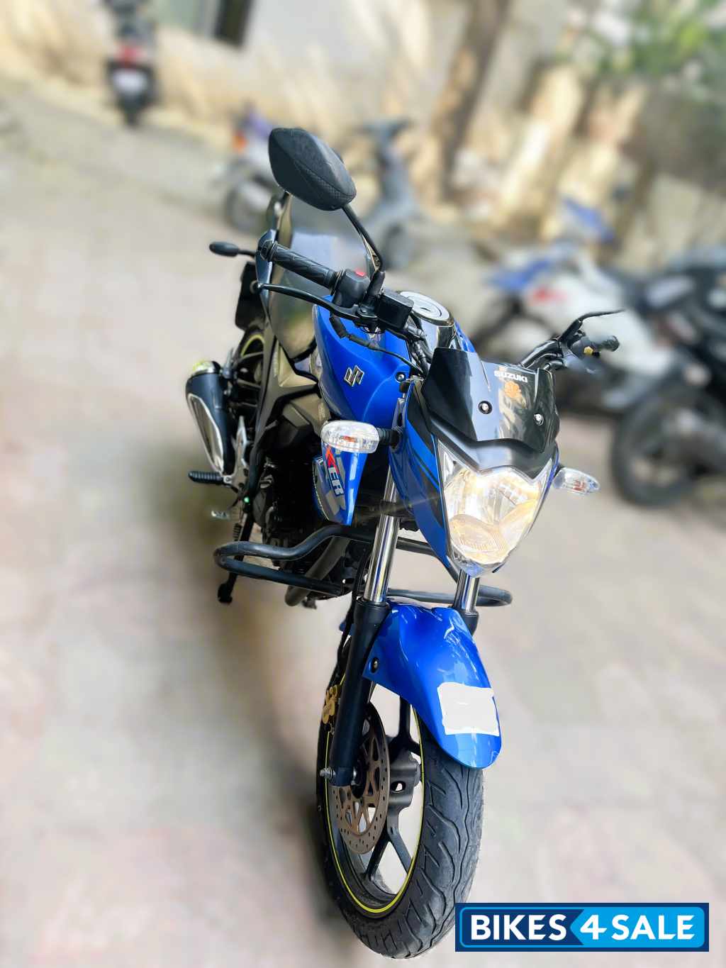 Suzuki Triton Blue Suzuki Gixxer SP