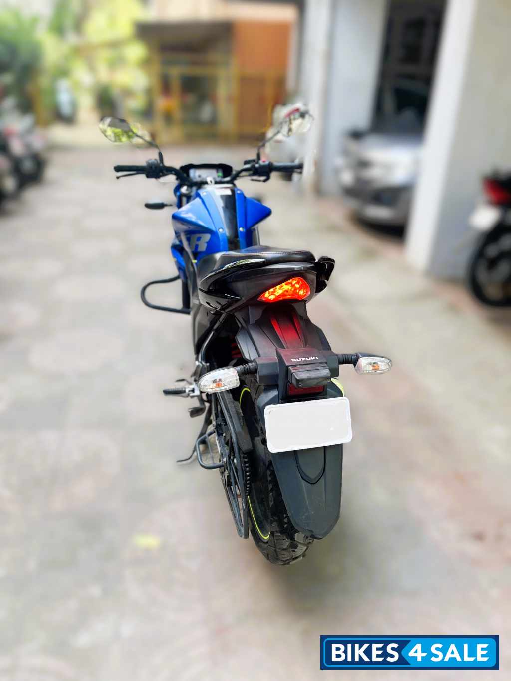 Suzuki Triton Blue Suzuki Gixxer SP