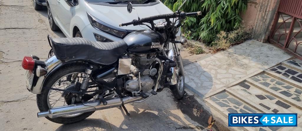 Black Royal Enfield Bullet Electra
