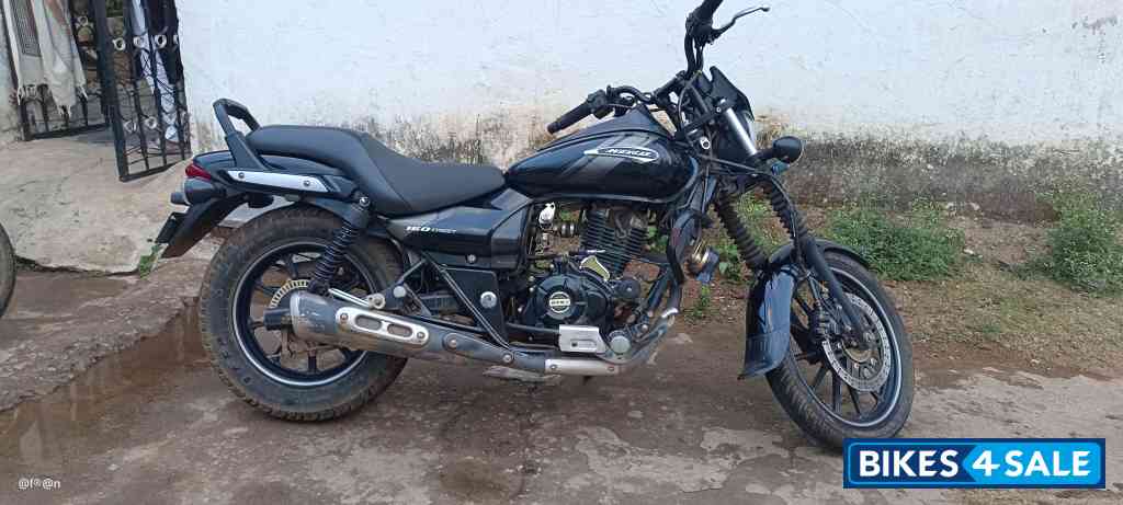 Bajaj Avenger Street 160
