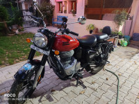 Red Royal Enfield Classic 350 Redditch Red