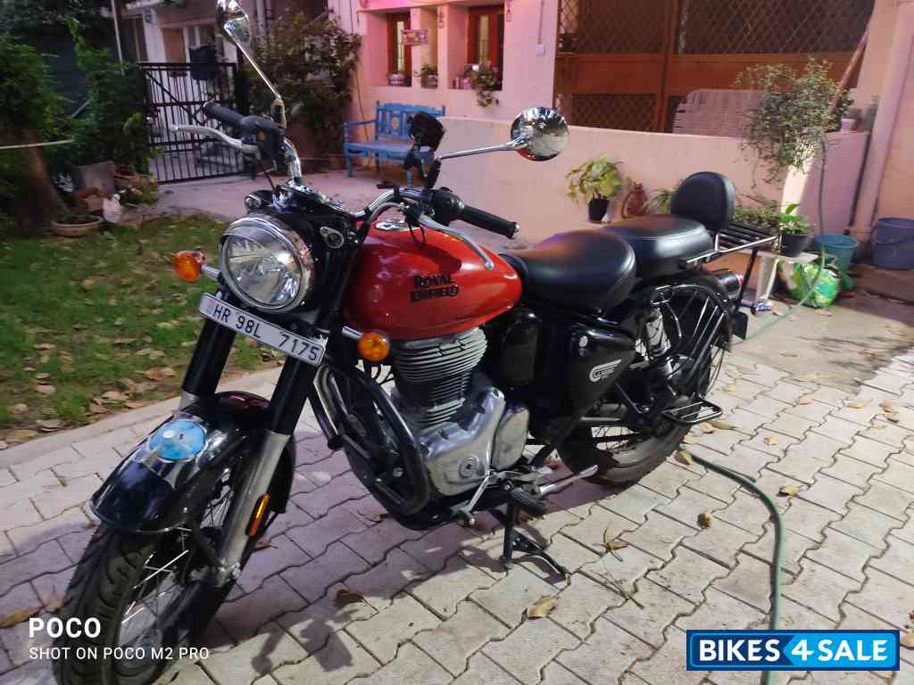 Red Royal Enfield Classic 350 Redditch Red