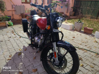 Red Royal Enfield Classic 350 Redditch Red