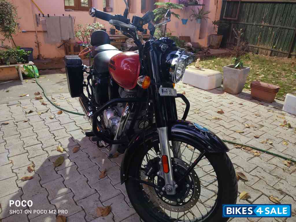 Red Royal Enfield Classic 350 Redditch Red