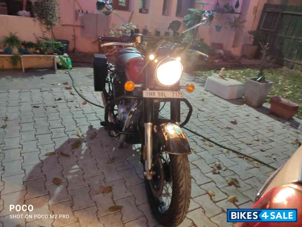 Red Royal Enfield Classic 350 Redditch Red