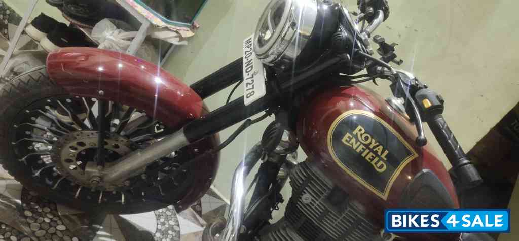 Royal Enfield Classic 350 Redditch Red