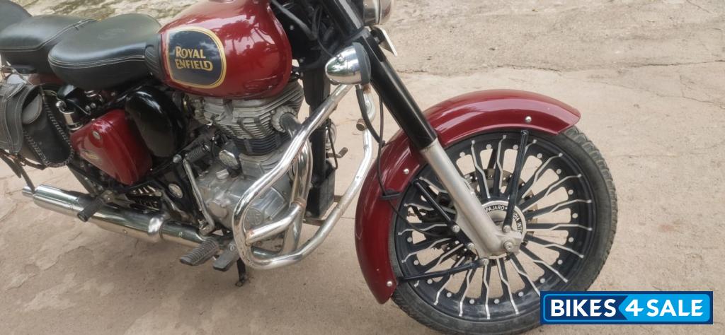 Royal Enfield Classic 350 Redditch Red