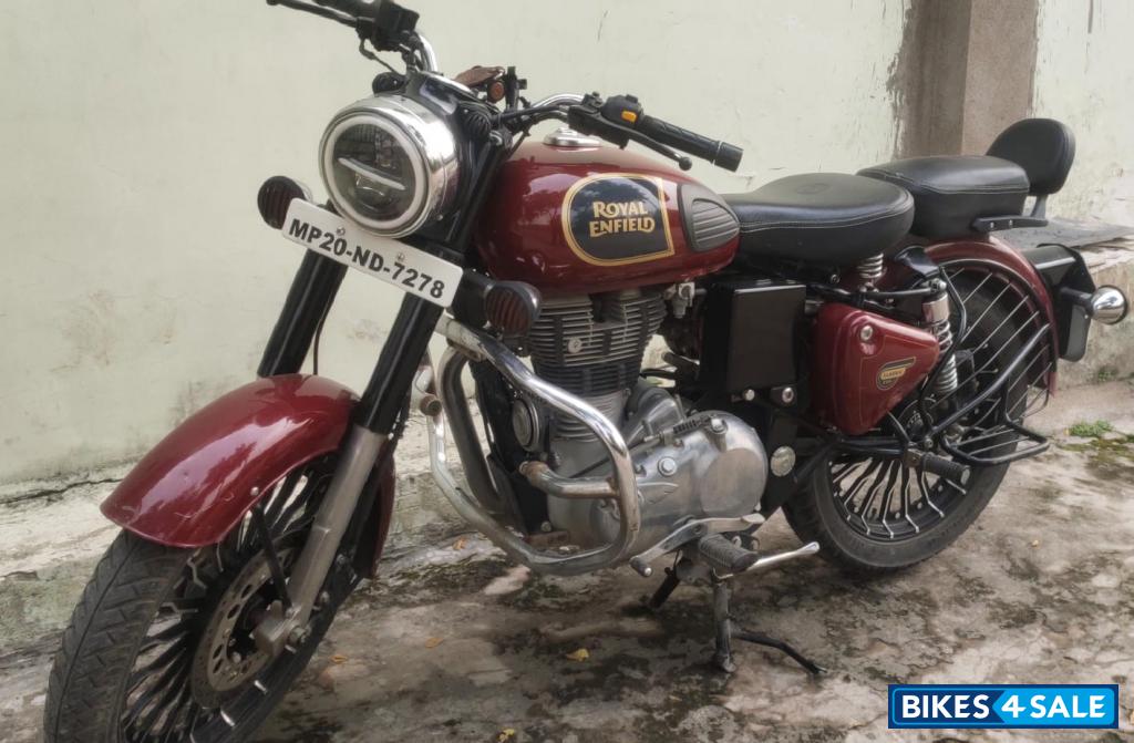 Royal Enfield Classic 350 Redditch Red