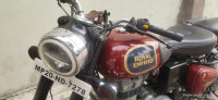 Royal Enfield Classic 350 Redditch Red