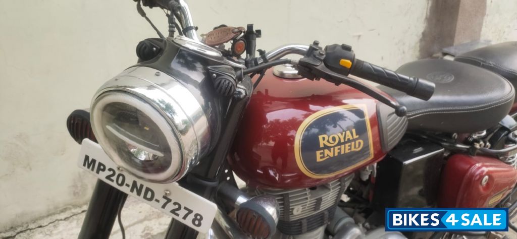 Royal Enfield Classic 350 Redditch Red