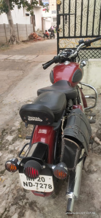 Royal Enfield Classic 350 Redditch Red