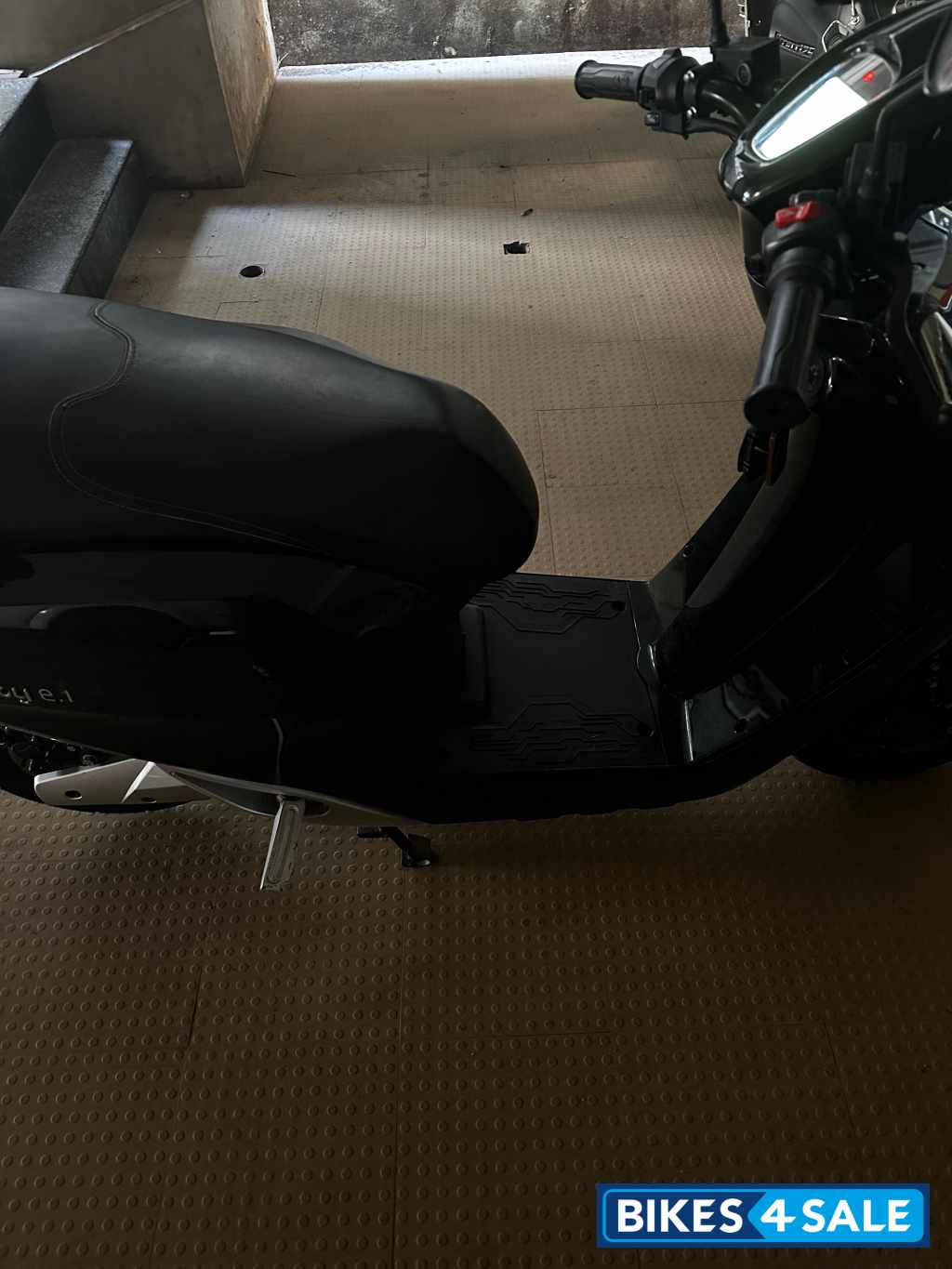 Sparkle Black Bounce Infinity E1