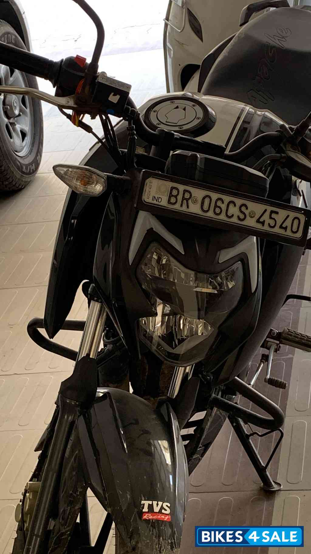 TVS Apache RTR 160 4V