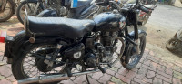 Black Royal Enfield Vintage Bullet