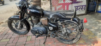 Black Royal Enfield Vintage Bullet