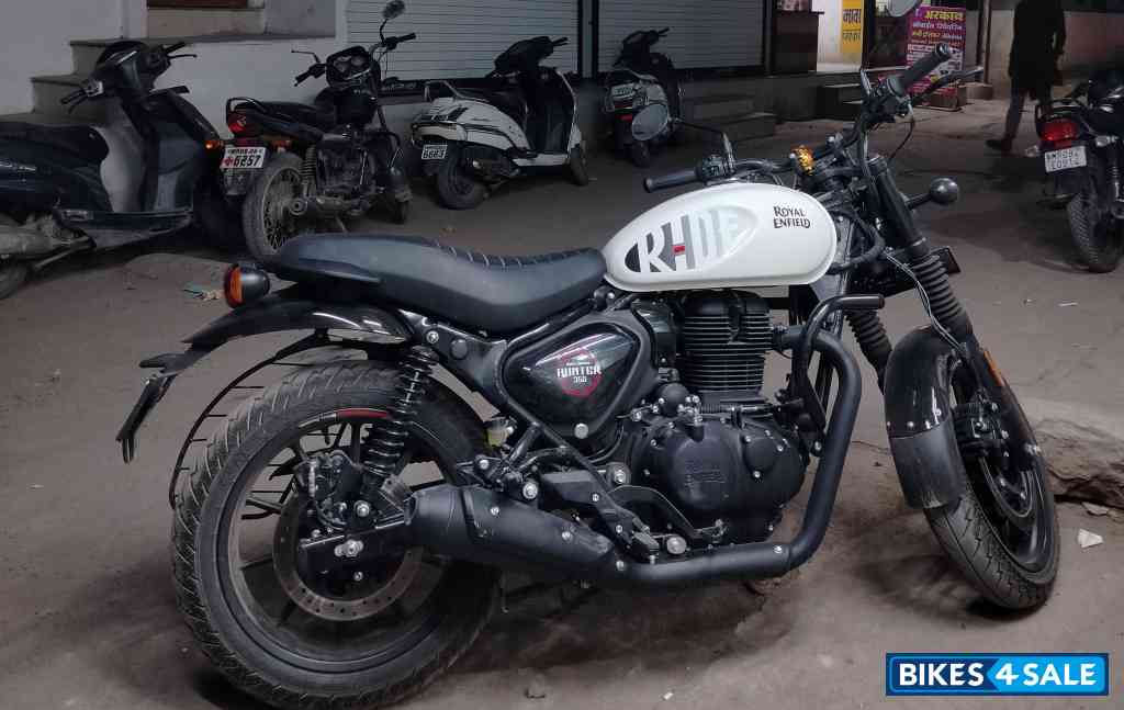 Royal Enfield Hunter 350 Metro