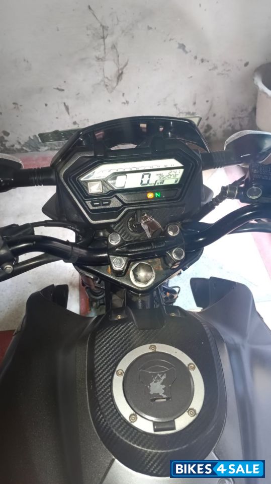 Grey Honda XBlade BS6