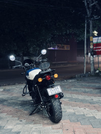 Royal Enfield Hunter 350 Metro