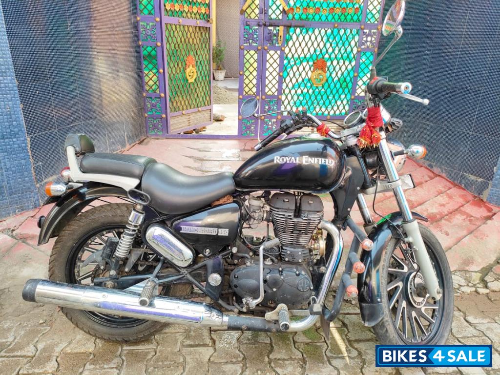 Black Royal Enfield Thunderbird TwinSpark 350