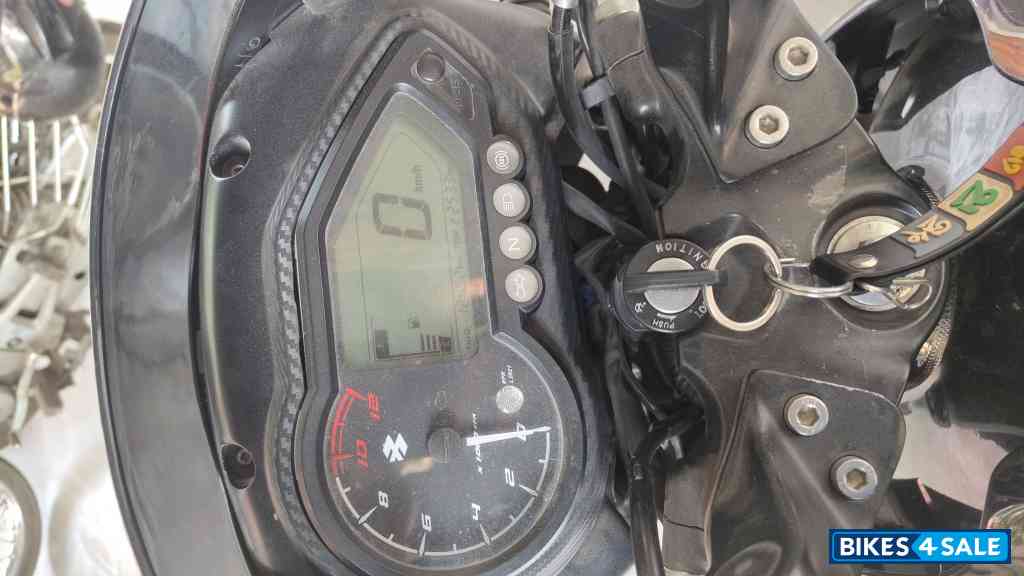 Bajaj Pulsar 150 Neon BS6