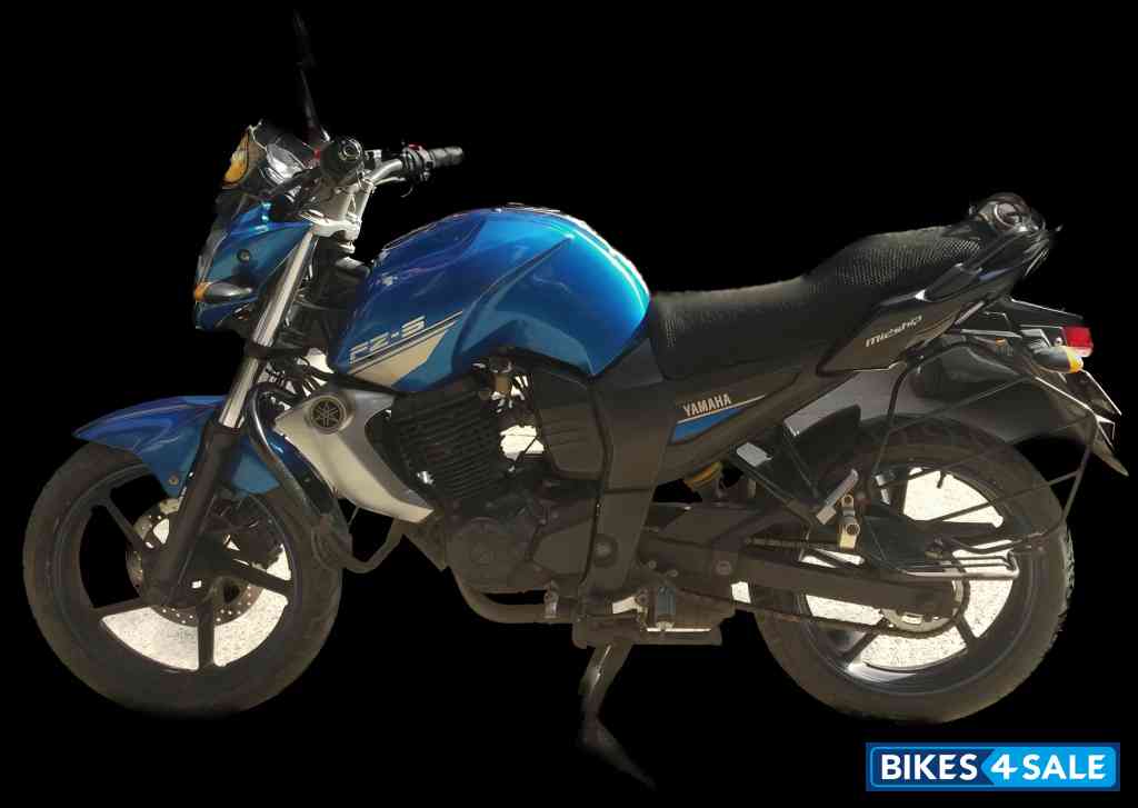 Yamaha FZ-S