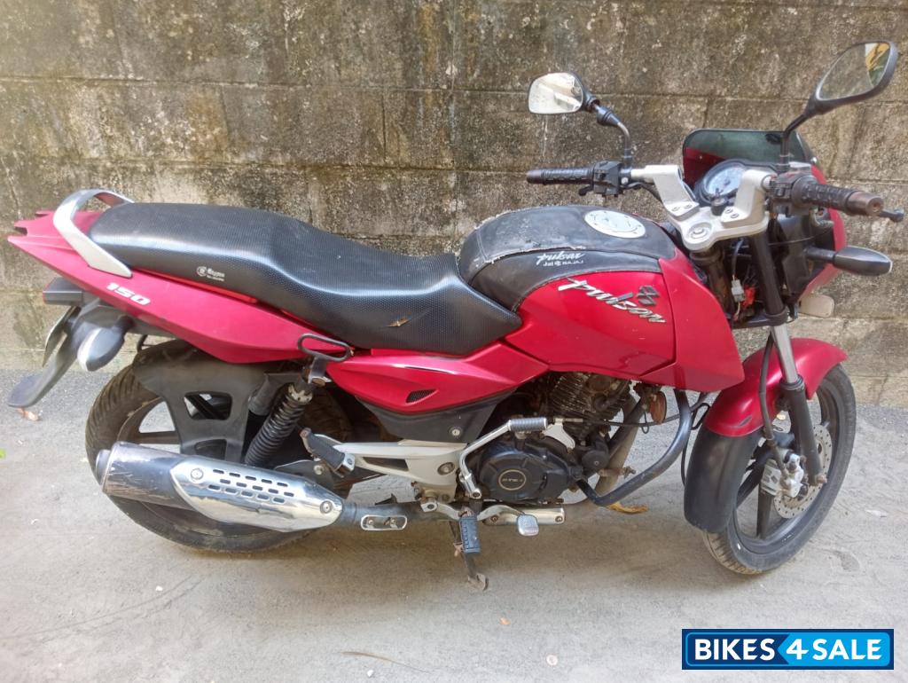 Red Bajaj Pulsar 150 DTSi