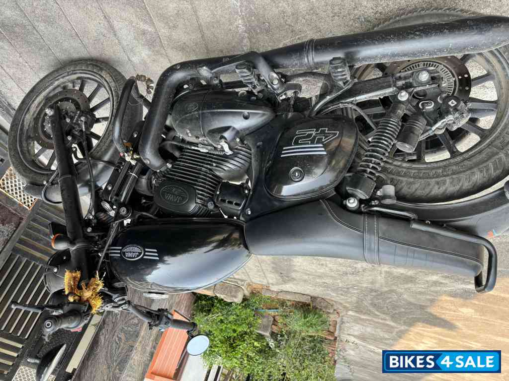 Jawa 42 Dual Channel ABS AllStar Black