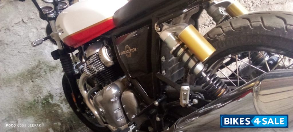 Baking Powder Royal Enfield Interceptor 650 Twin