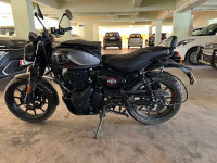 Dapper Grey Royal Enfield Hunter 350 Metro