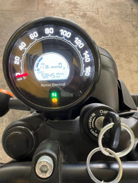 Dapper Grey Royal Enfield Hunter 350 Metro