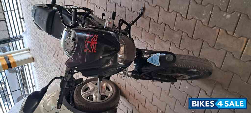 Bajaj Pulsar 180