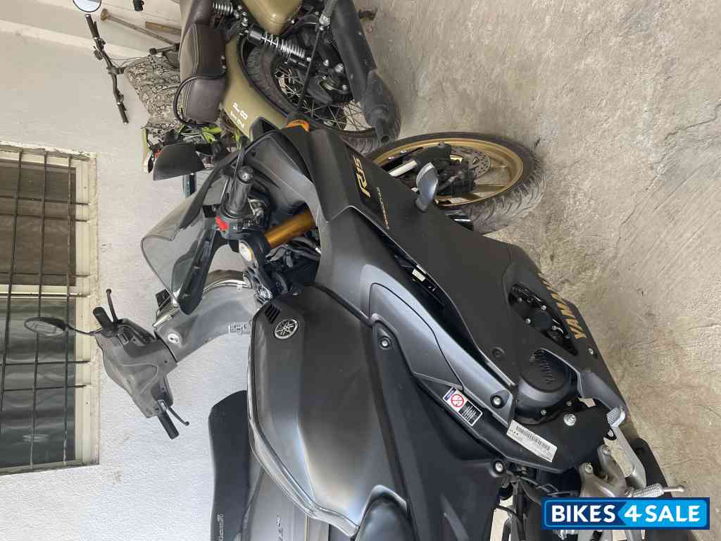 Yamaha R15 V4