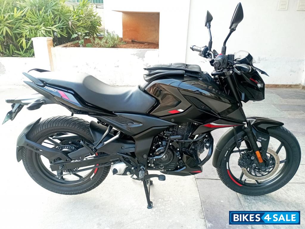 Bajaj Pulsar N150