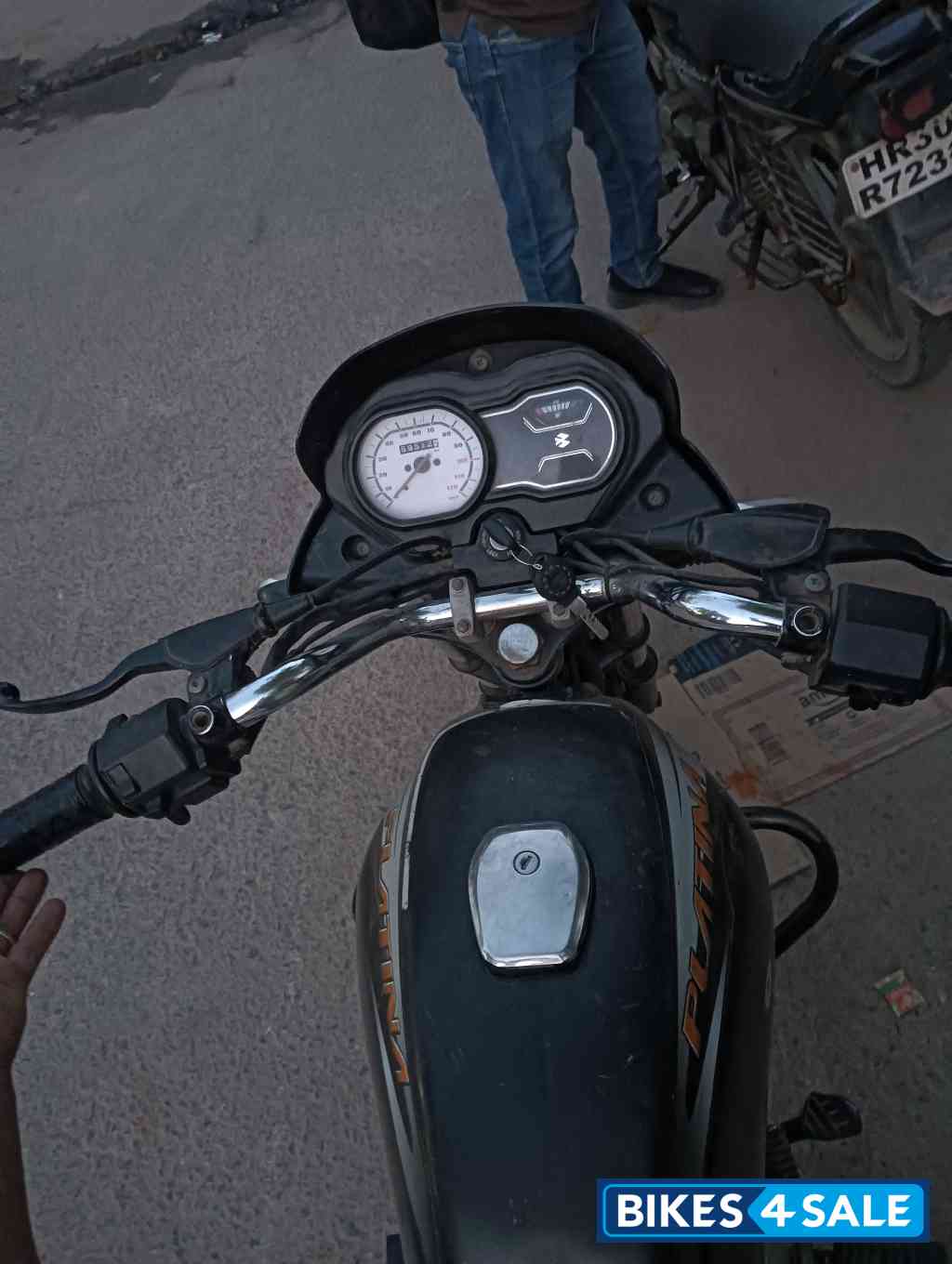 Bajaj Platina 100 ES Bajaj Platina 100 ES