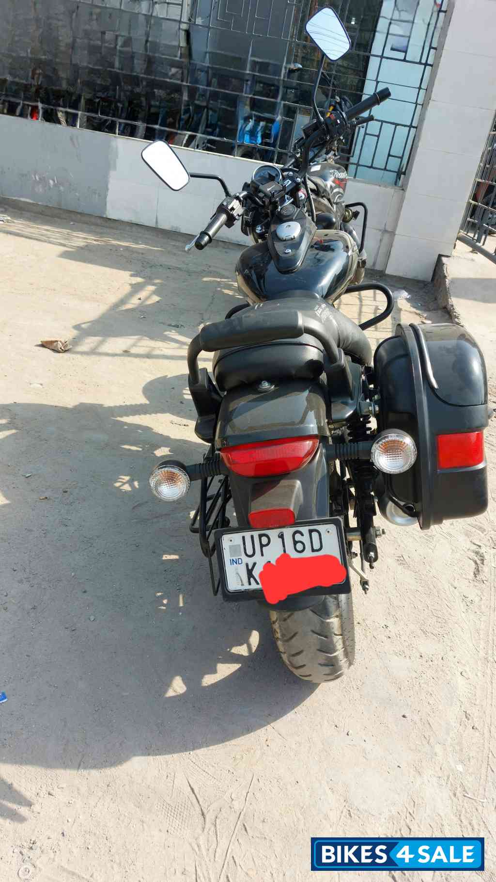 Black Bajaj Avenger Street 160 BS6 Black Bajaj Avenger Street 160 BS6