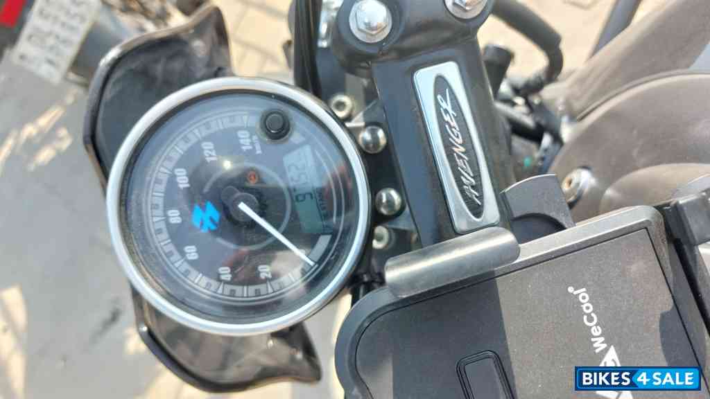 Black Bajaj Avenger Street 160 BS6 Black Bajaj Avenger Street 160 BS6