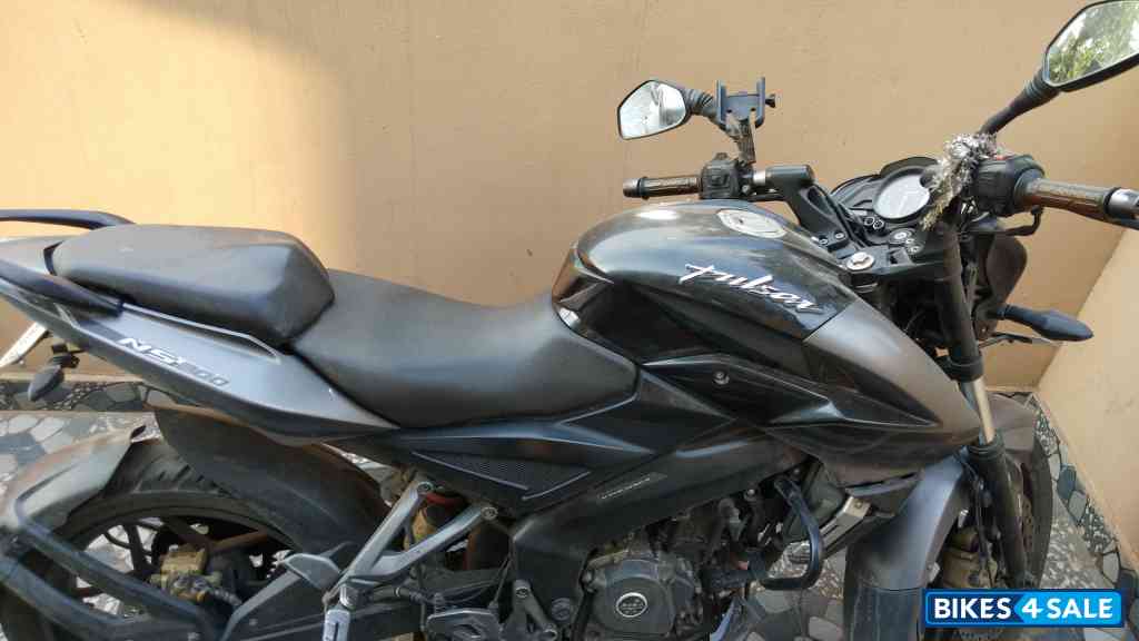 Black Bajaj Pulsar 200 NS ABS