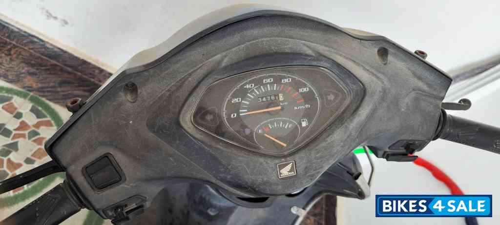 Grey Honda Activa