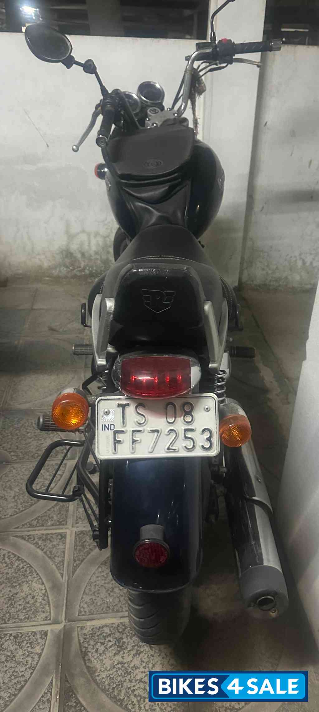 Marine Royal Enfield Thunderbird 350