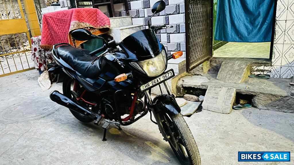 Black Hero Glamour 125 Disc