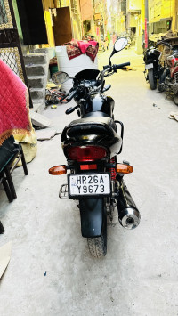 Black Hero Glamour 125 Disc