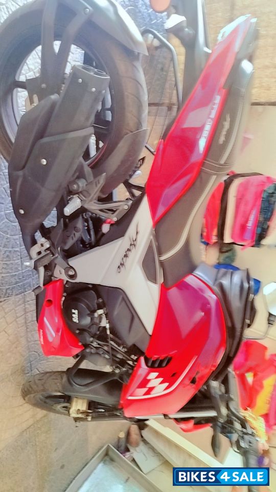 TVS Apache RTR 160 4V BS6